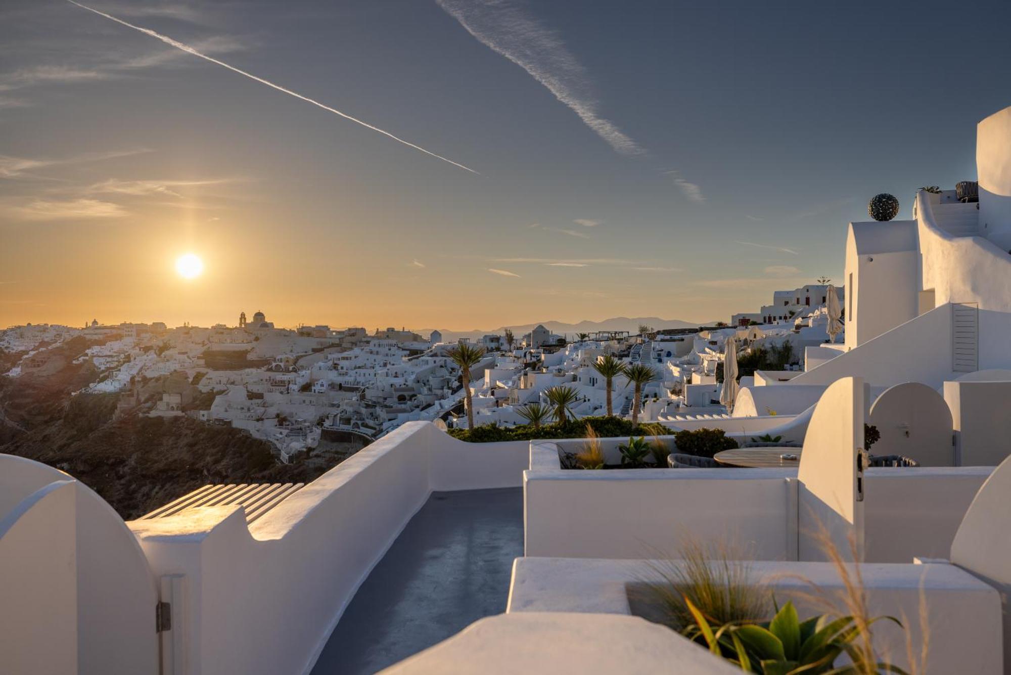 Hotel Ikies Santorini Oia  Exterior foto