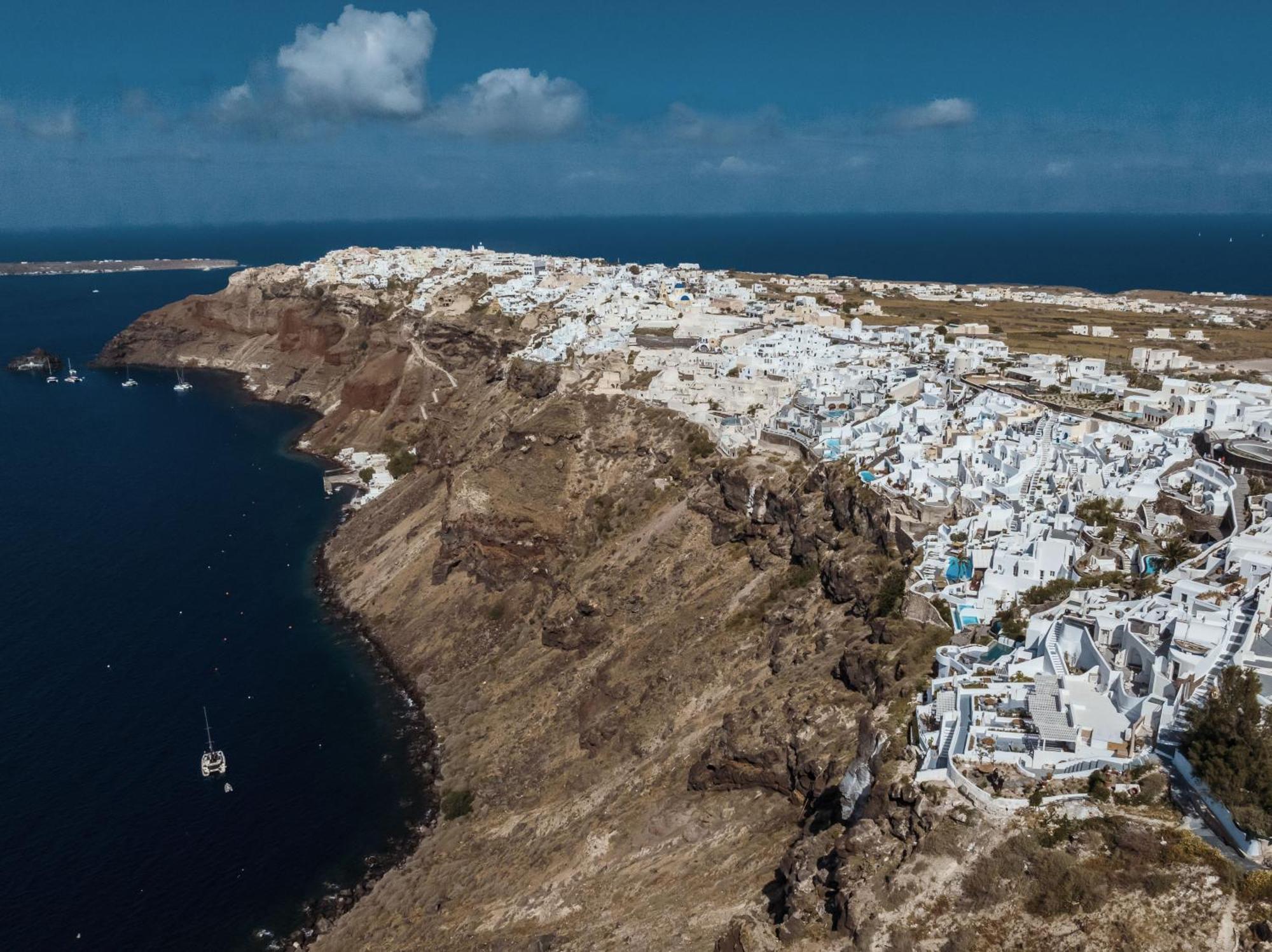 Hotel Ikies Santorini Oia  Exterior foto