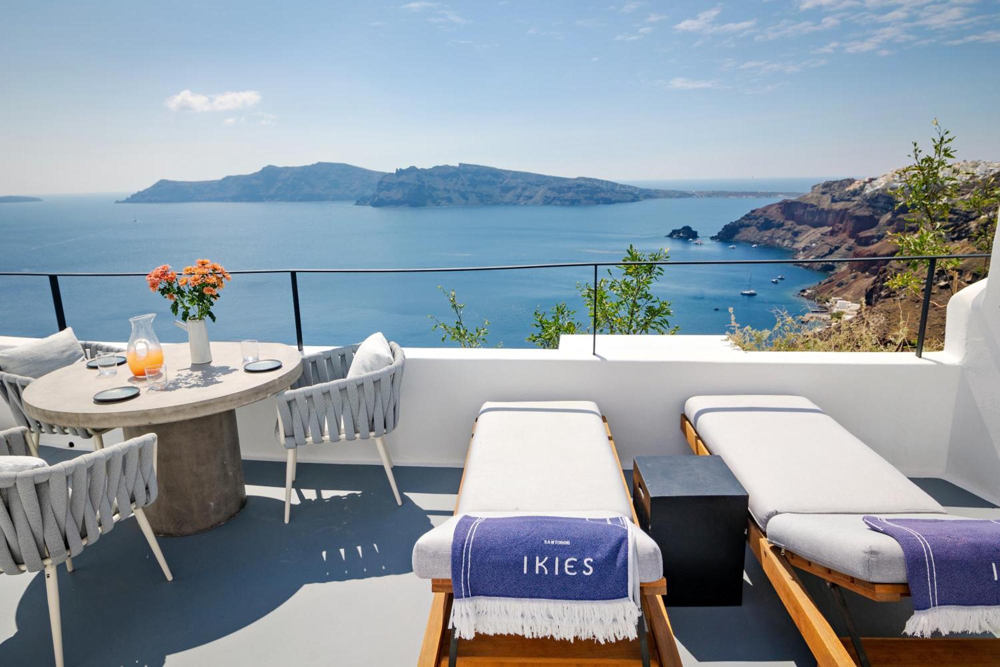 Hotel Ikies Santorini Oia  Exterior foto